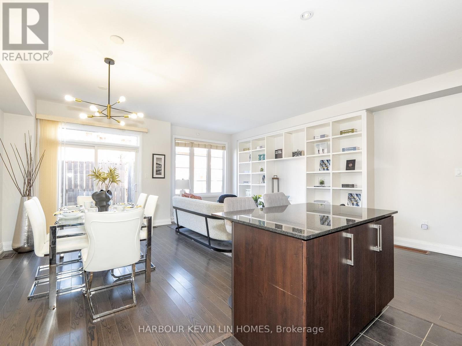 Property at TH15 - 382 HIGHWAY 7 E image 3