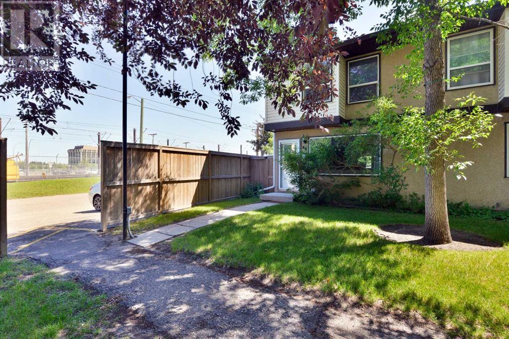 Property at 90, 630 Sabrina Road SW image 2