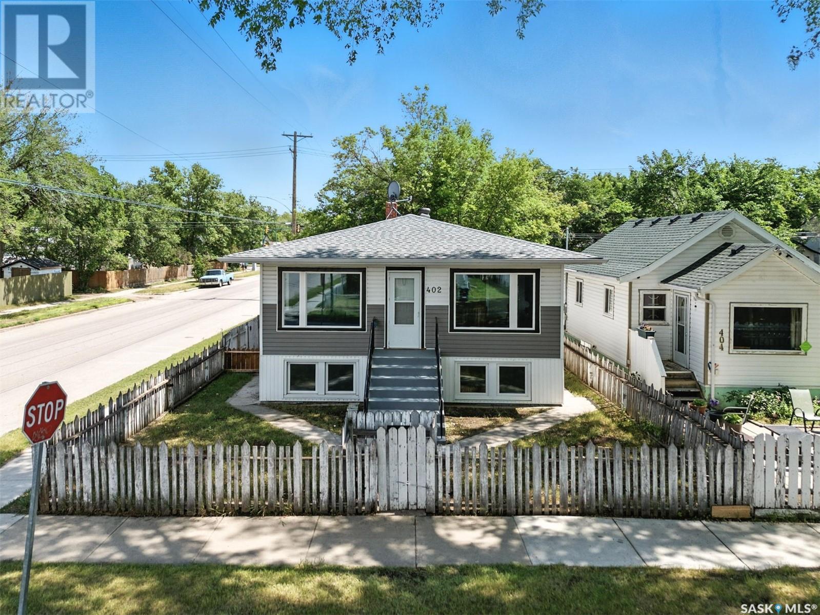 Property at 402 I AVENUE S image 1