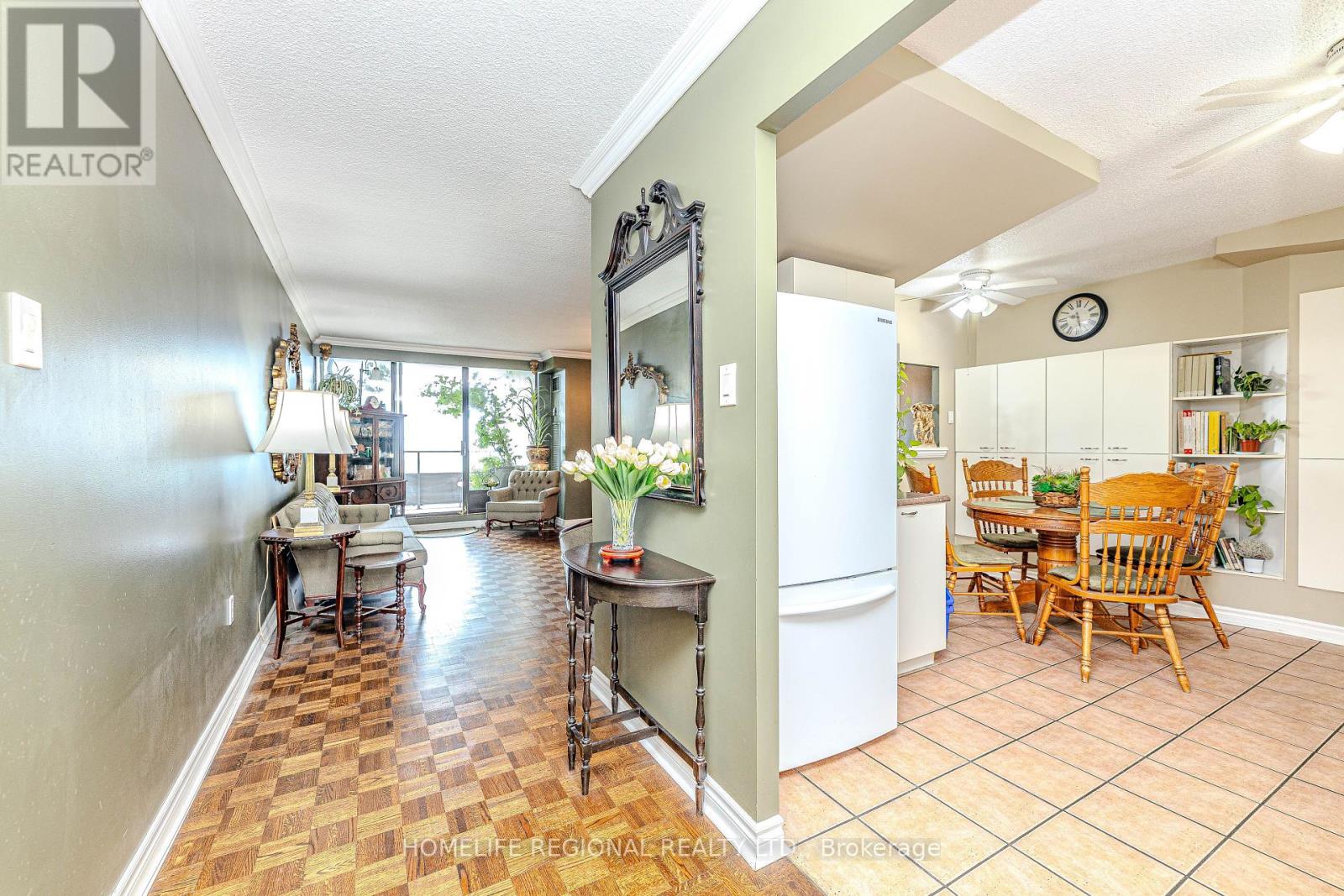 Property at 2109 - 75 EMMETT AVENUE image 3