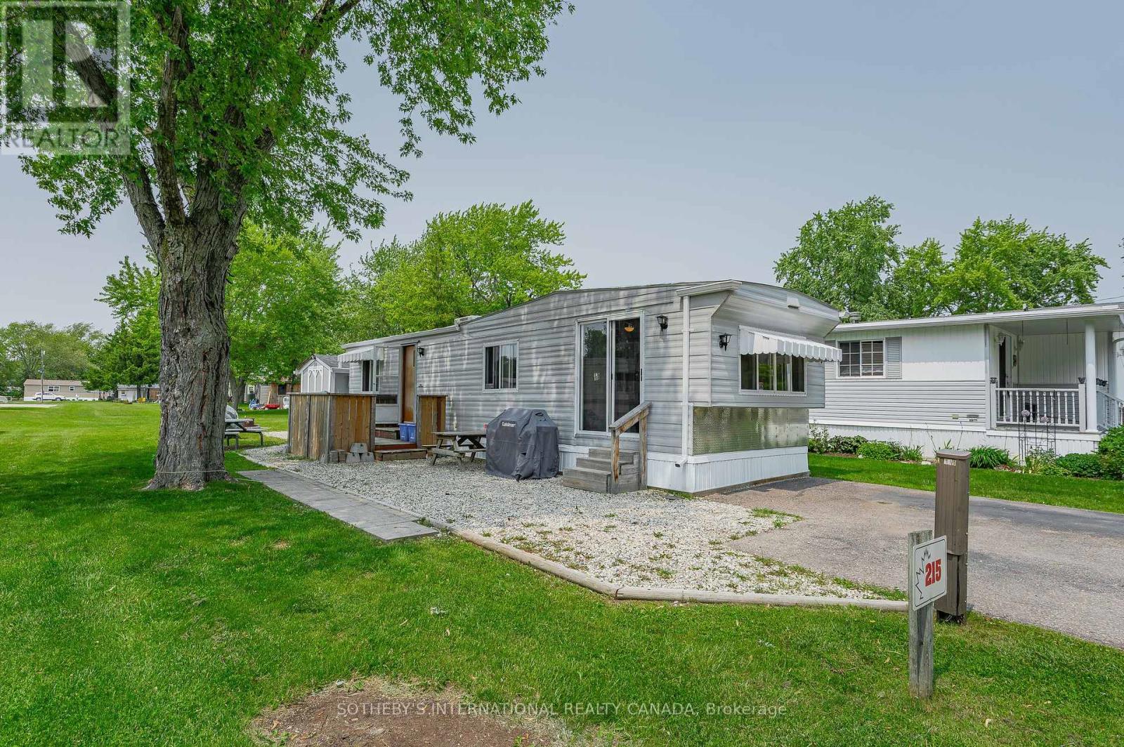 Property at 215 - 580 BEAVER CREEK ROAD image 3