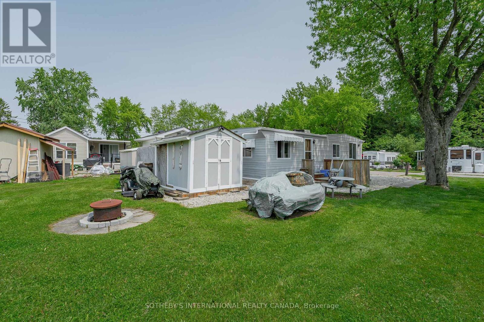 Property at 215 - 580 BEAVER CREEK ROAD image 4