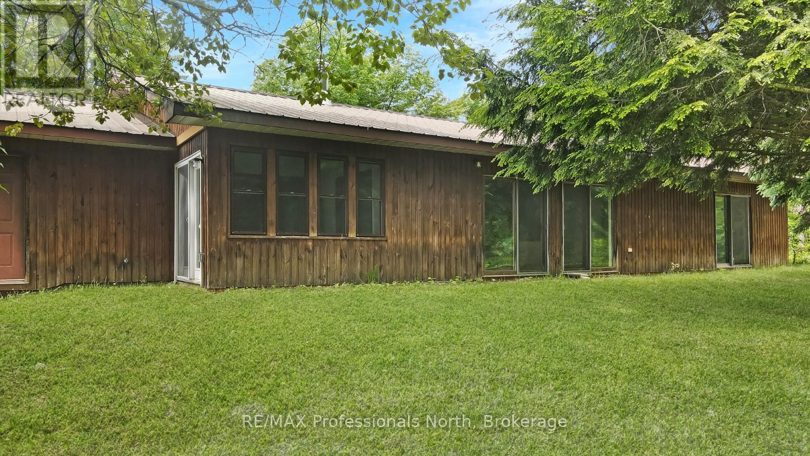 11601 Highway 118 Highway, Dysart Et Al, Ontario  K0M 1S0 - Photo 33 - X12132847