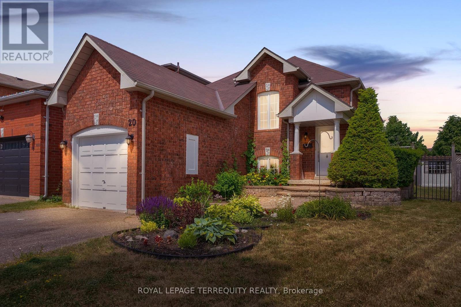 Property at 20 ABERNETHY CRESCENT image 1
