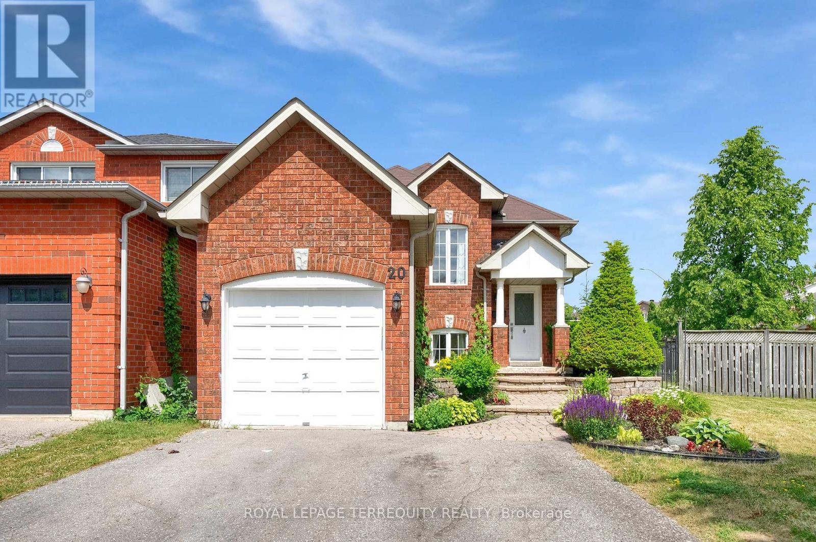 Property at 20 ABERNETHY CRESCENT image 3