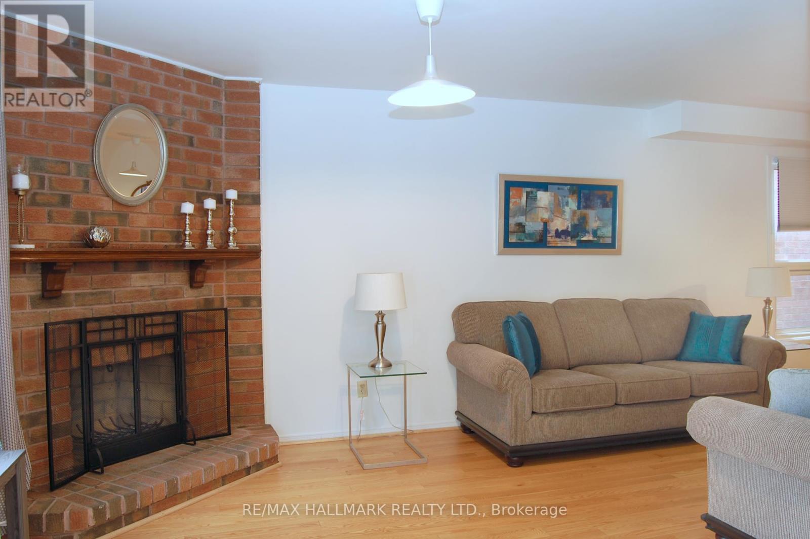Property at 113 MAMMOTH HALL TRAIL image 4