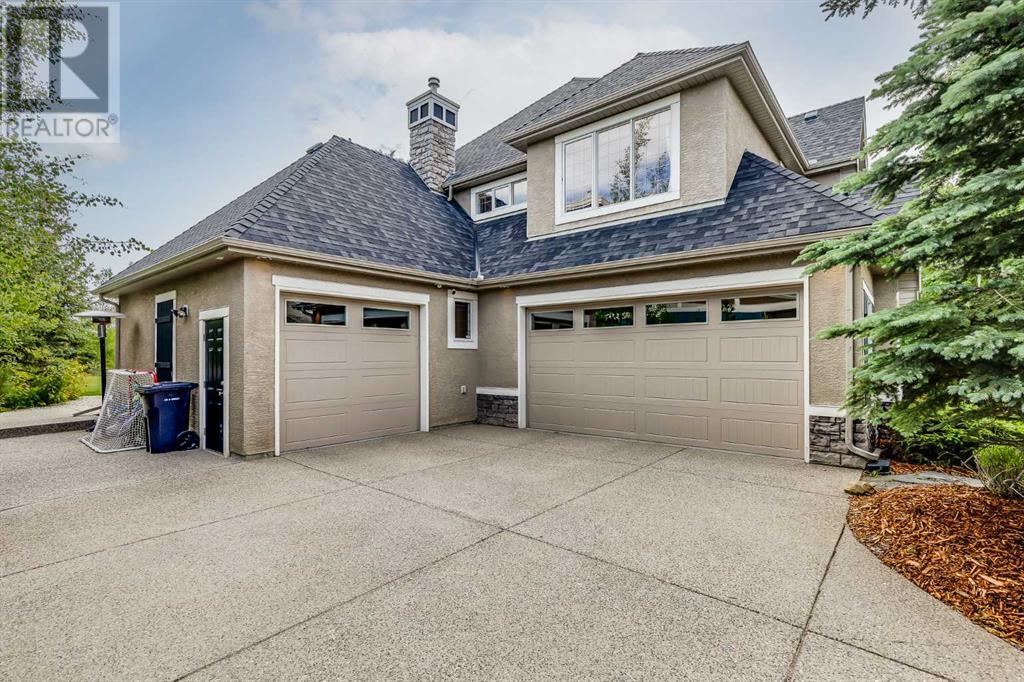 Property at 20 Golden Aspen Crest image 4