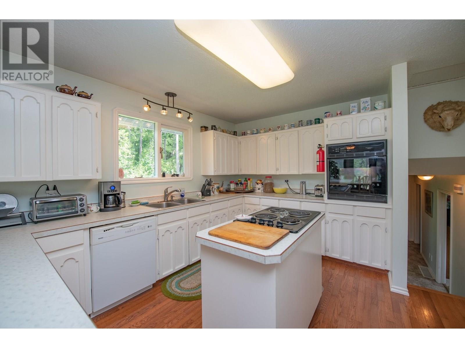 40 Rosoman Road, Enderby, British Columbia  V4Y 4K4 - Photo 13 - 10354388