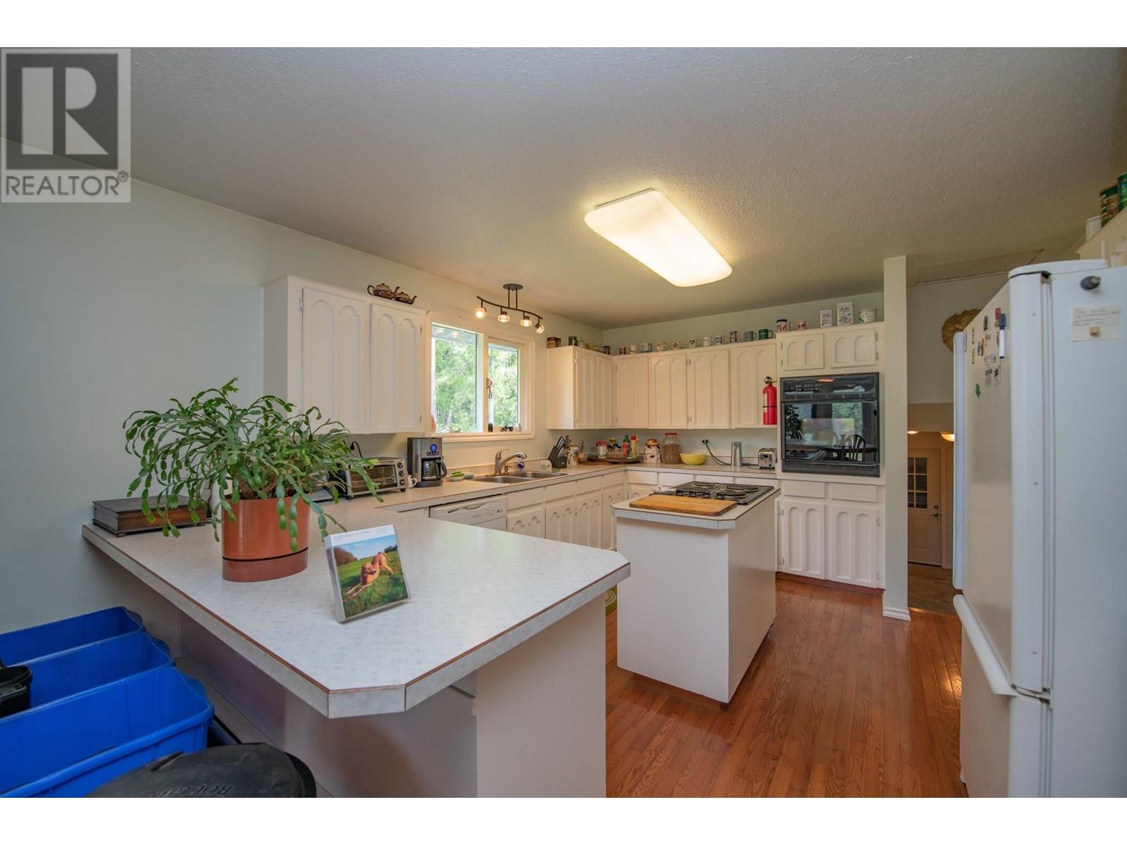 40 Rosoman Road, Enderby, British Columbia  V4Y 4K4 - Photo 14 - 10354388