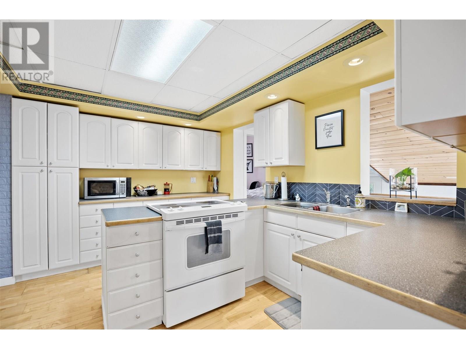 2485 Paulsen Place, Kamloops, British Columbia  V2B 5A2 - Photo 17 - 10354256