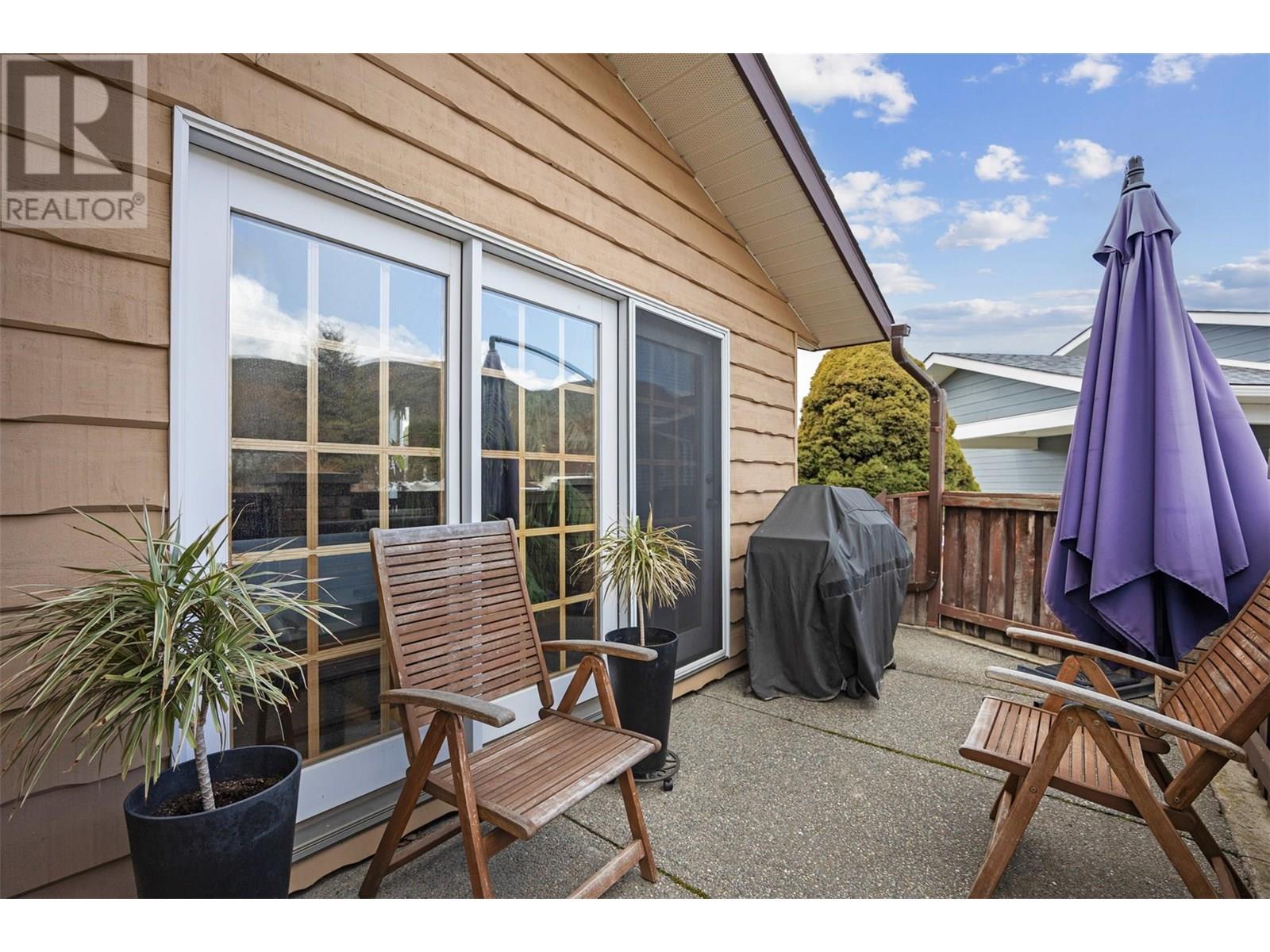 2485 Paulsen Place, Kamloops, British Columbia  V2B 5A2 - Photo 4 - 10354256
