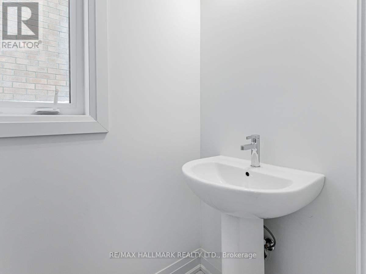 23 Hummingbird Grove, Adjala-Tosorontio, Ontario  L0G 1W0 - Photo 19 - N12256767