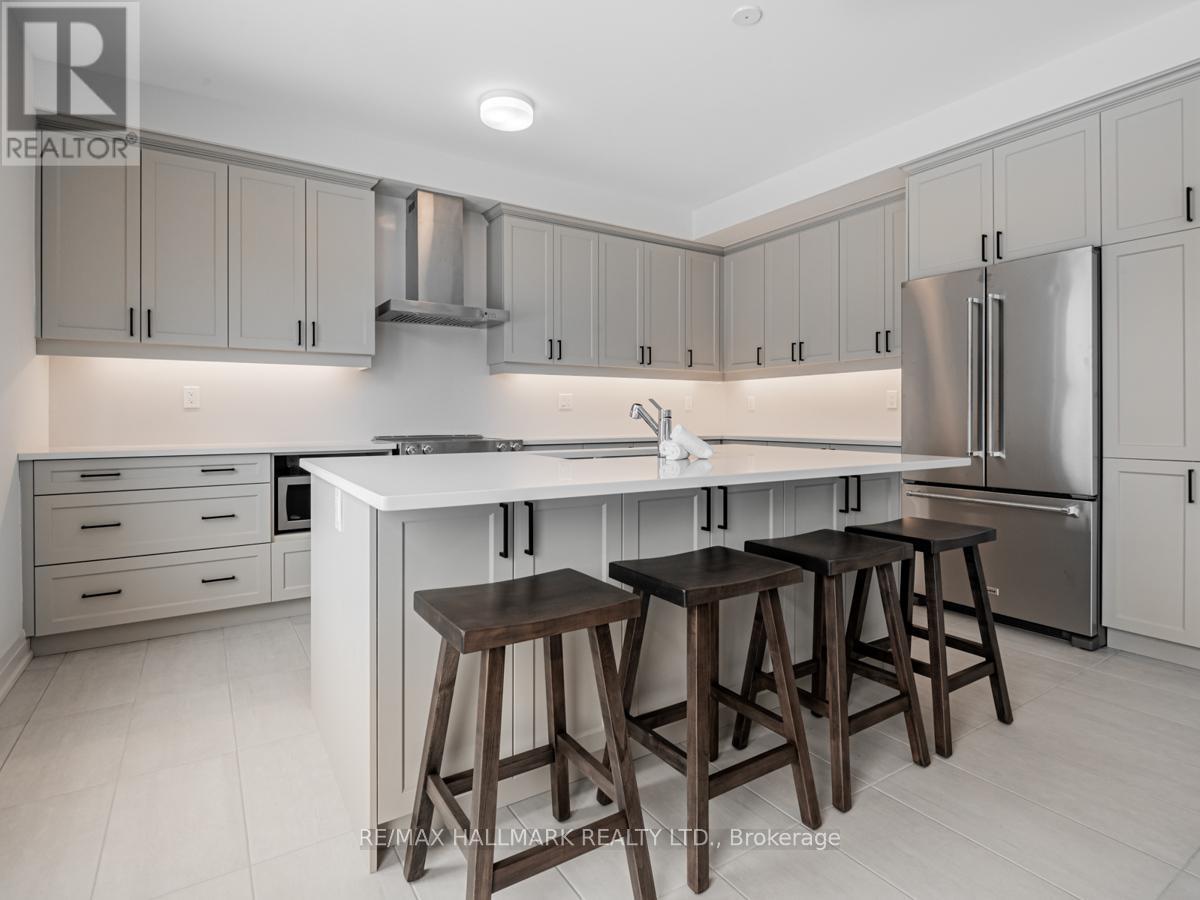 23 Hummingbird Grove, Adjala-Tosorontio, Ontario  L0G 1W0 - Photo 8 - N12256767