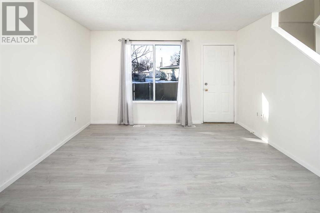 Property at 254, 406 Blackthorn Road NE image 5