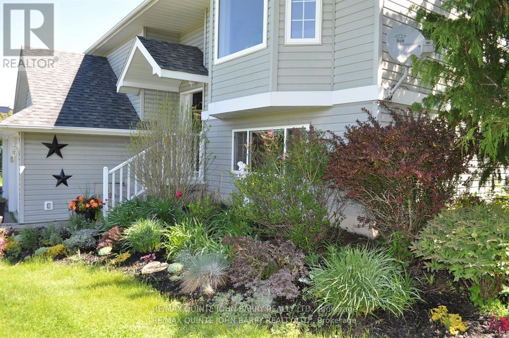 Property at 77 FITZGERALD ROAD image 3