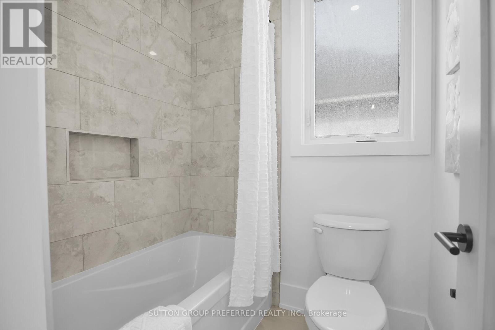868 Eagletrace Drive, London North, Ontario  N6G 3X9 - Photo 35 - X12256869