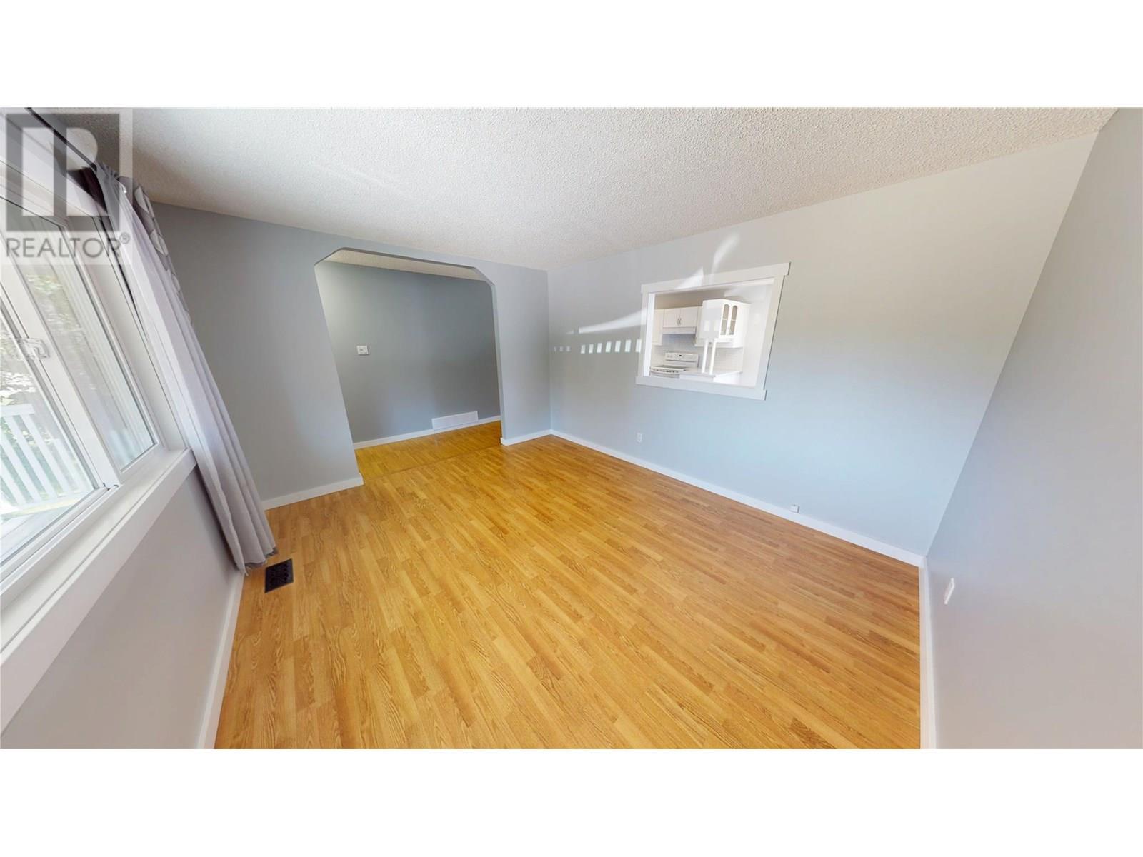 465 White Birch Crescent, Sparwood, British Columbia  V0B 2G0 - Photo 5 - 10354367