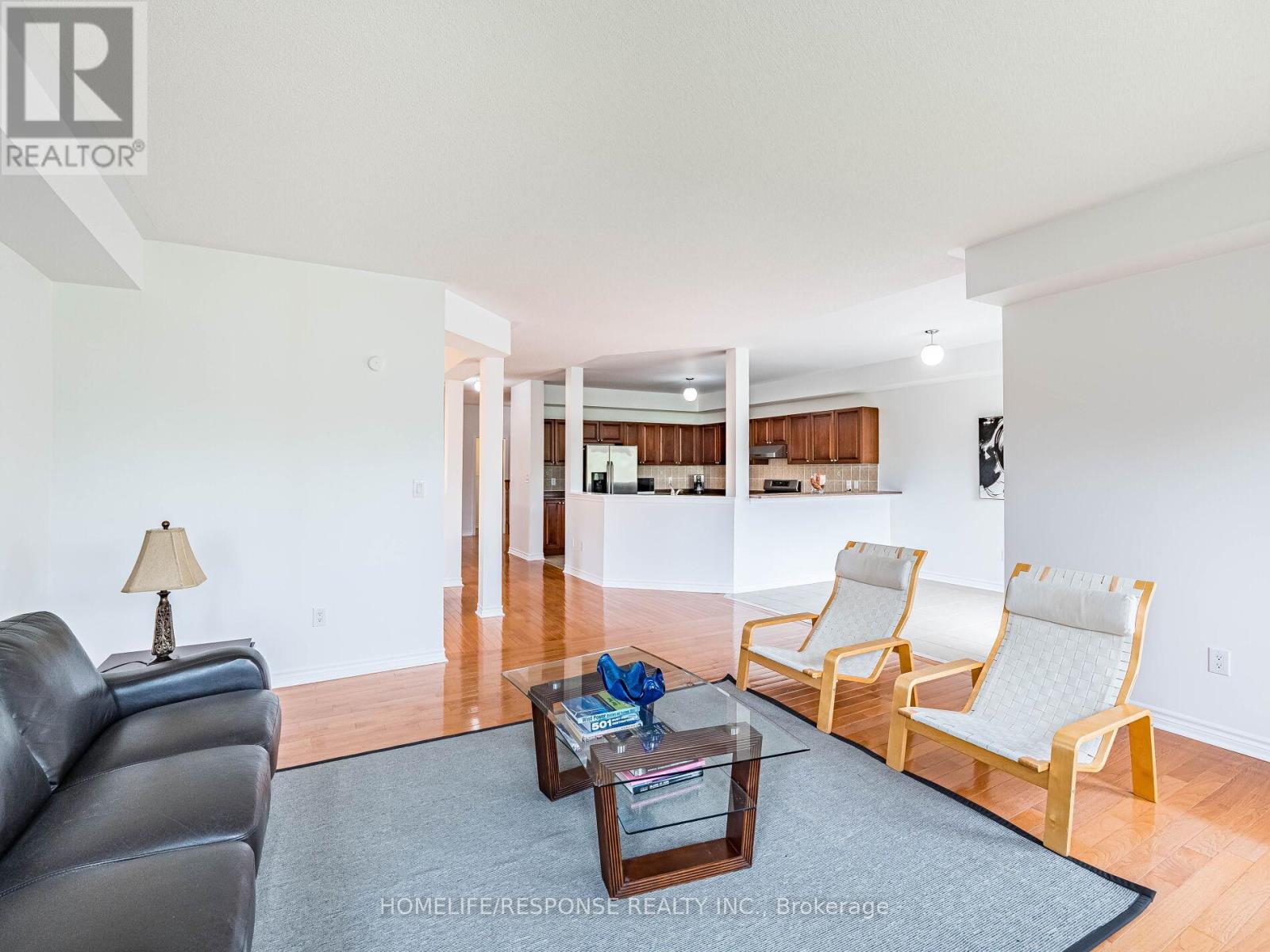 7272 Milano Court, Mississauga, Ontario  L5W 0A2 - Photo 13 - W12256822