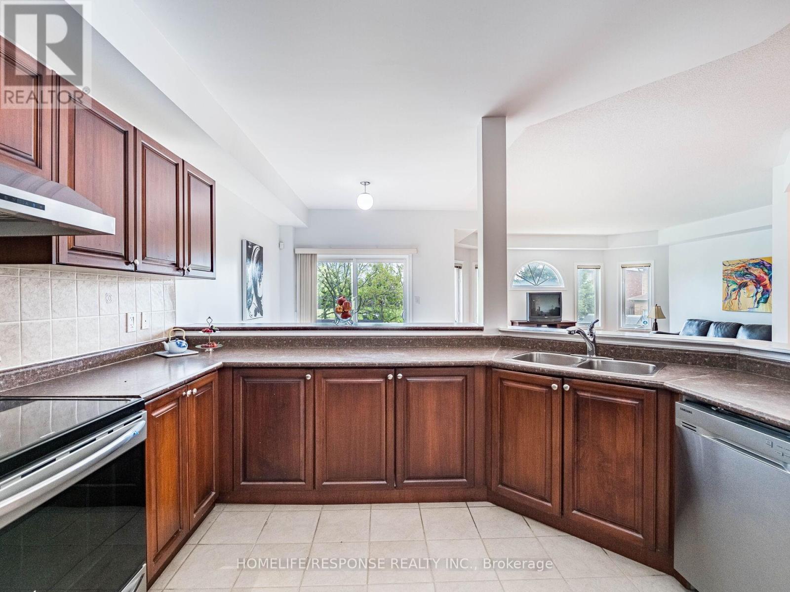 7272 Milano Court, Mississauga, Ontario  L5W 0A2 - Photo 16 - W12256822