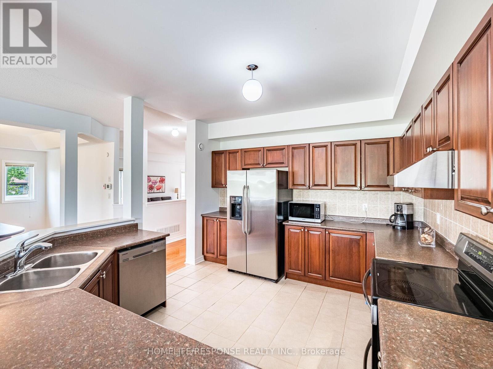 7272 Milano Court, Mississauga, Ontario  L5W 0A2 - Photo 17 - W12256822