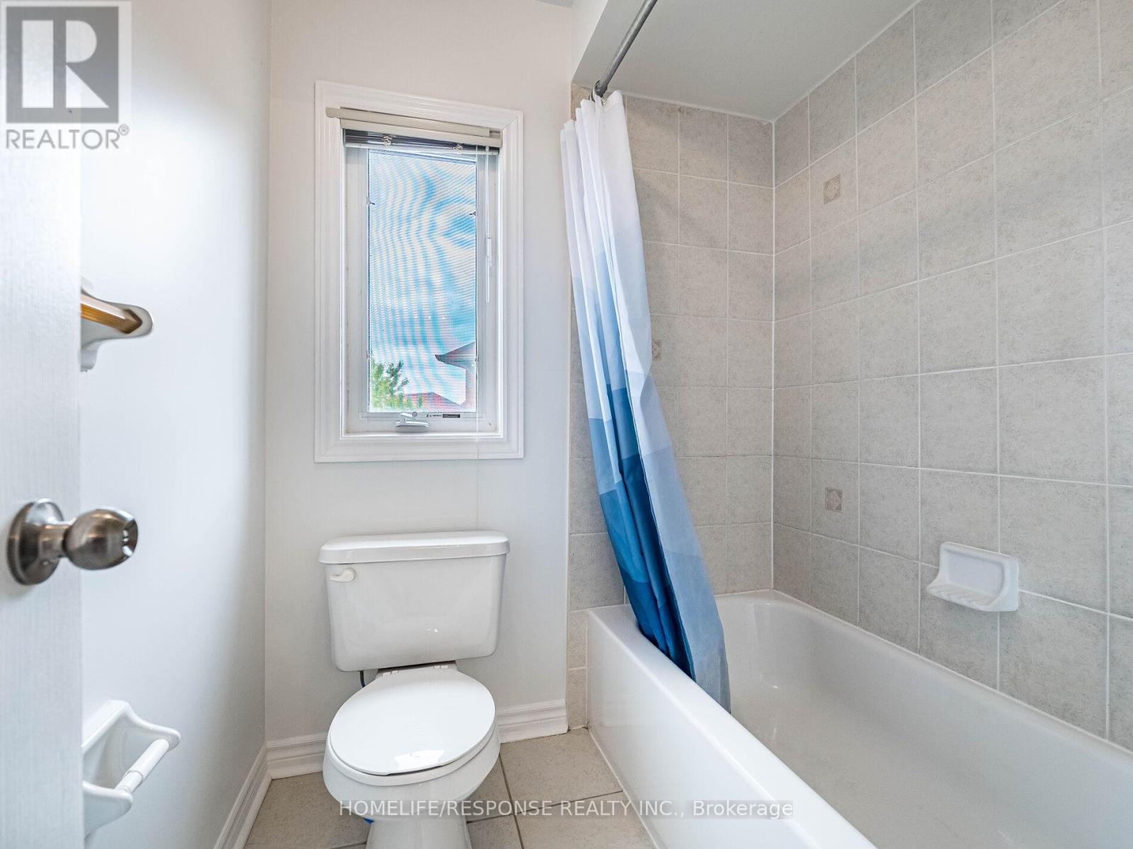 7272 Milano Court, Mississauga, Ontario  L5W 0A2 - Photo 28 - W12256822