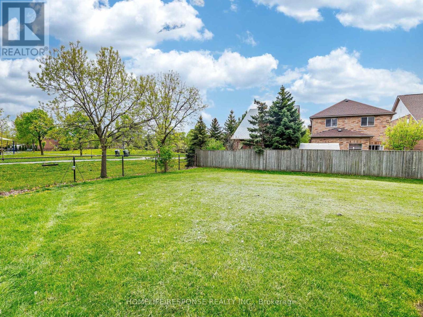 7272 Milano Court, Mississauga, Ontario  L5W 0A2 - Photo 40 - W12256822