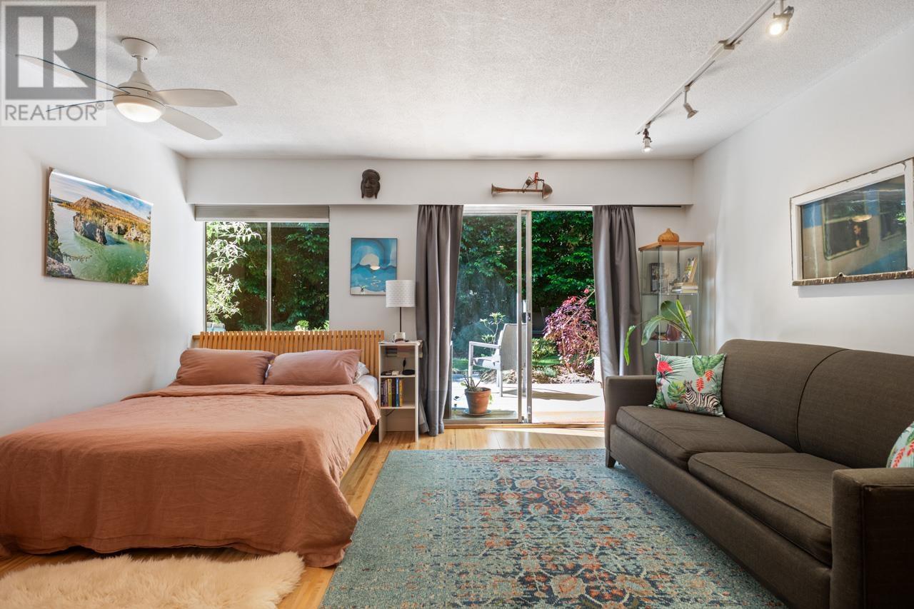 Property at 109 36 E 14TH AVENUE image 3