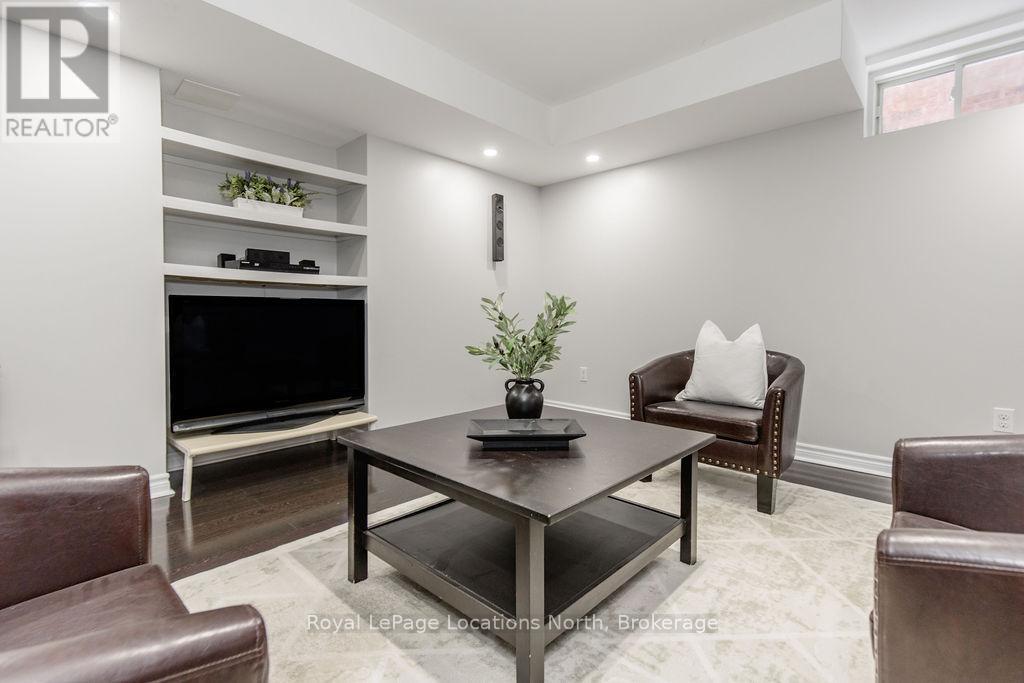 45 Holly Meadow Road, Barrie, Ontario  L4N 0E2 - Photo 38 - S12256849