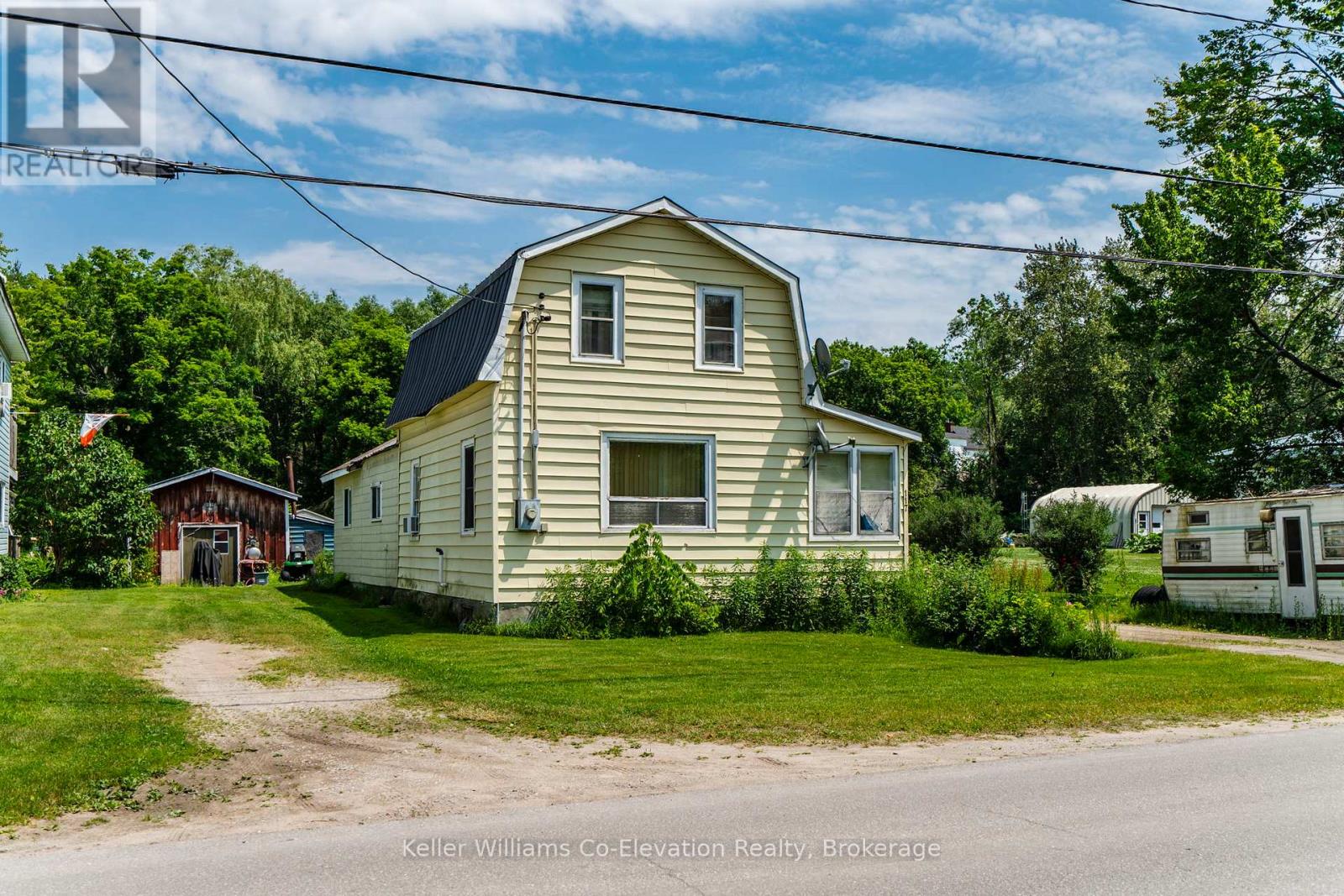 Property at 117 FOX STREET image 1