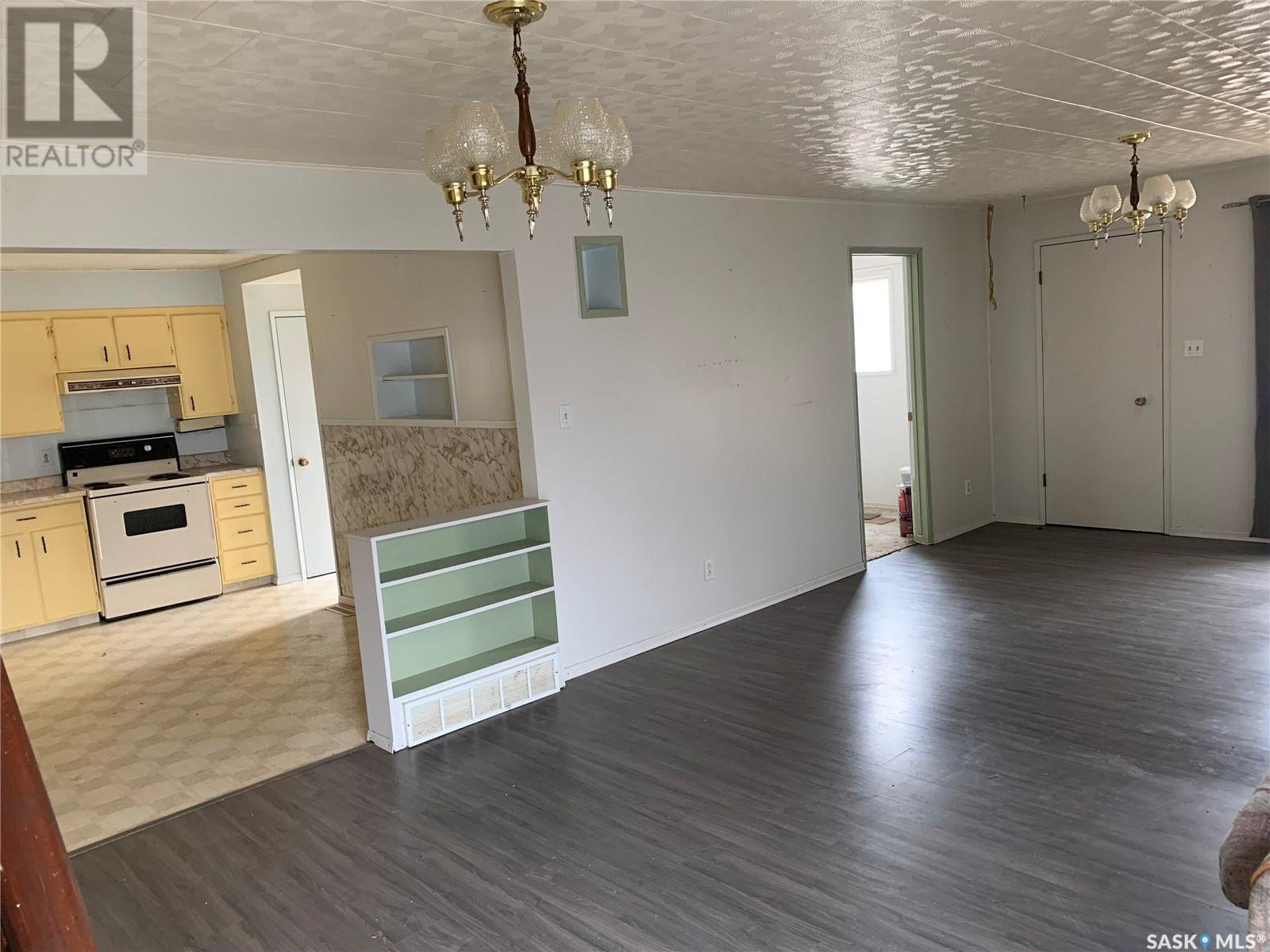 203 Centre Street, Naicam, Saskatchewan  S0K 2Z0 - Photo 6 - SK003080