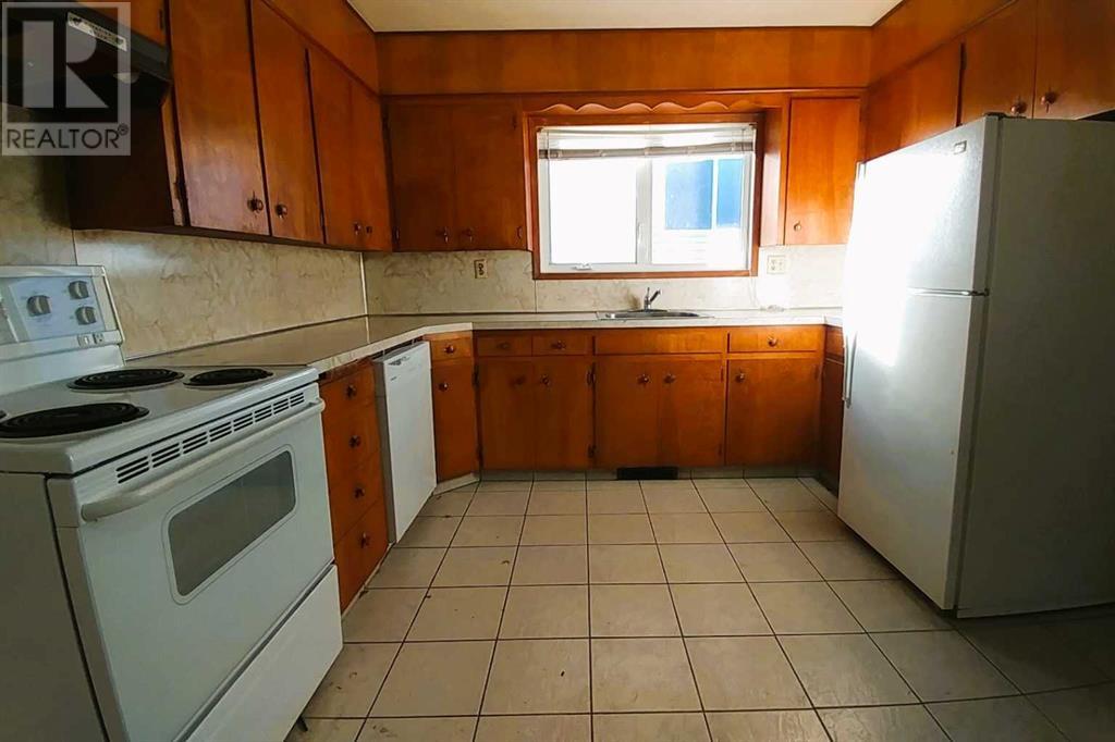 Property at 117 31 Avenue NW image 5