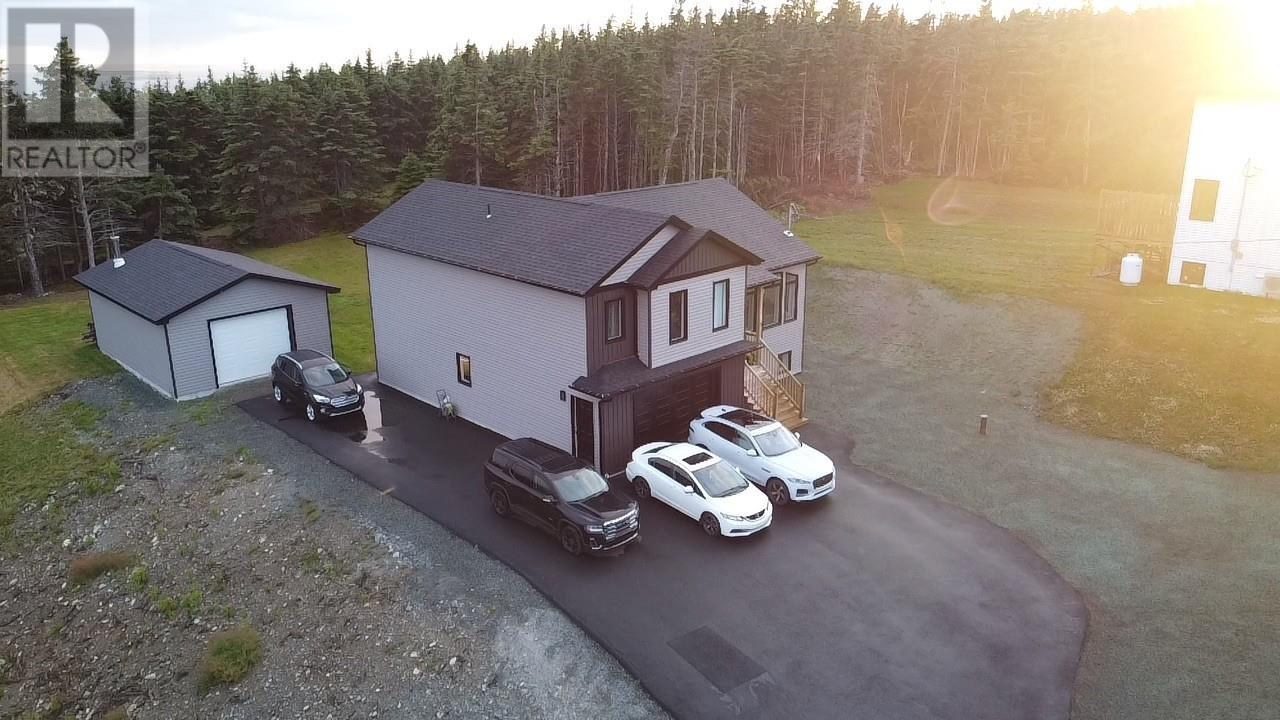 Property at 5 Patricia Drive image 3