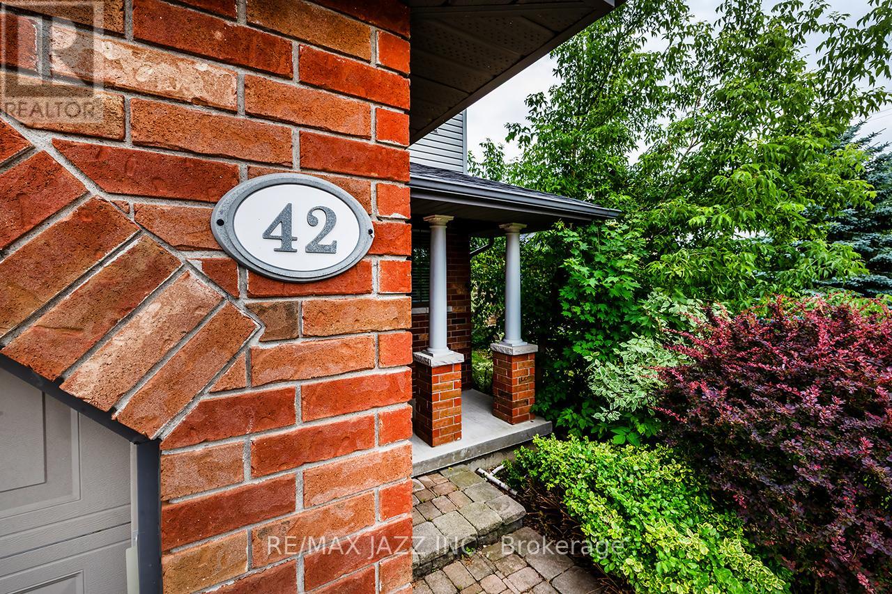 Property at 42 MCAULEY DRIVE image 3
