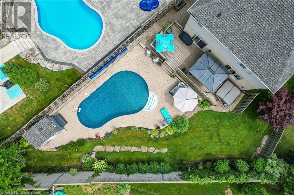 Property at 17 PLUM TREE Lane image 4