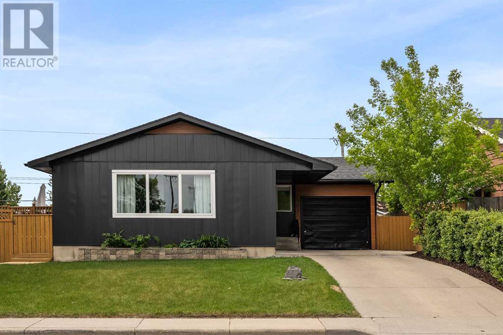 Property at 903 Sabrina Road SW image 1
