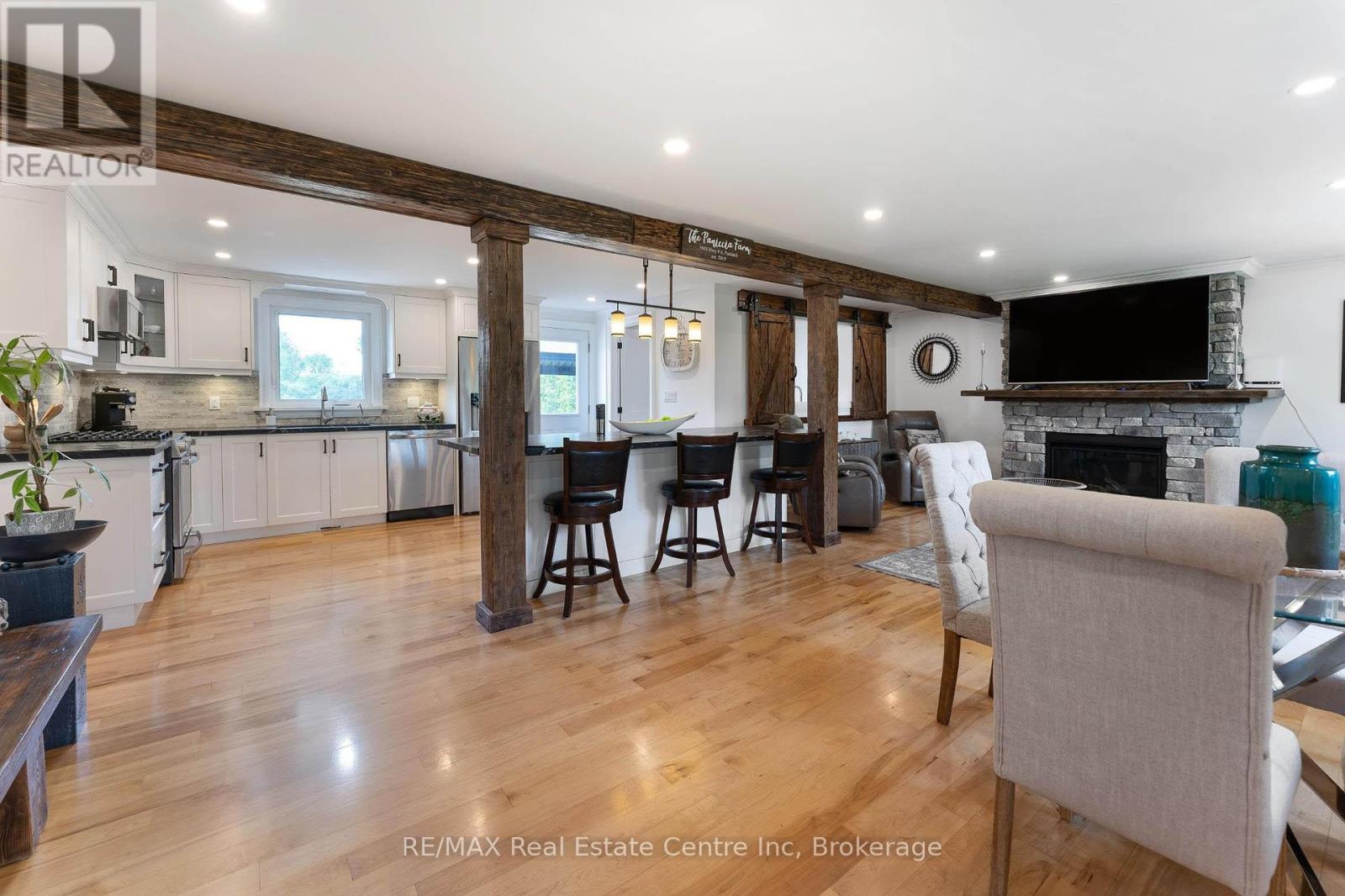 3988 Hwy 6 Highway, Puslinch, Ontario N0B 2J0 - Photo 10 - X12233355