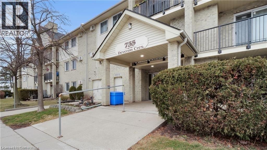 735 Deveron Crescent Unit# 211, London, Ontario  N5Z 4X8 - Photo 1 - 40746927