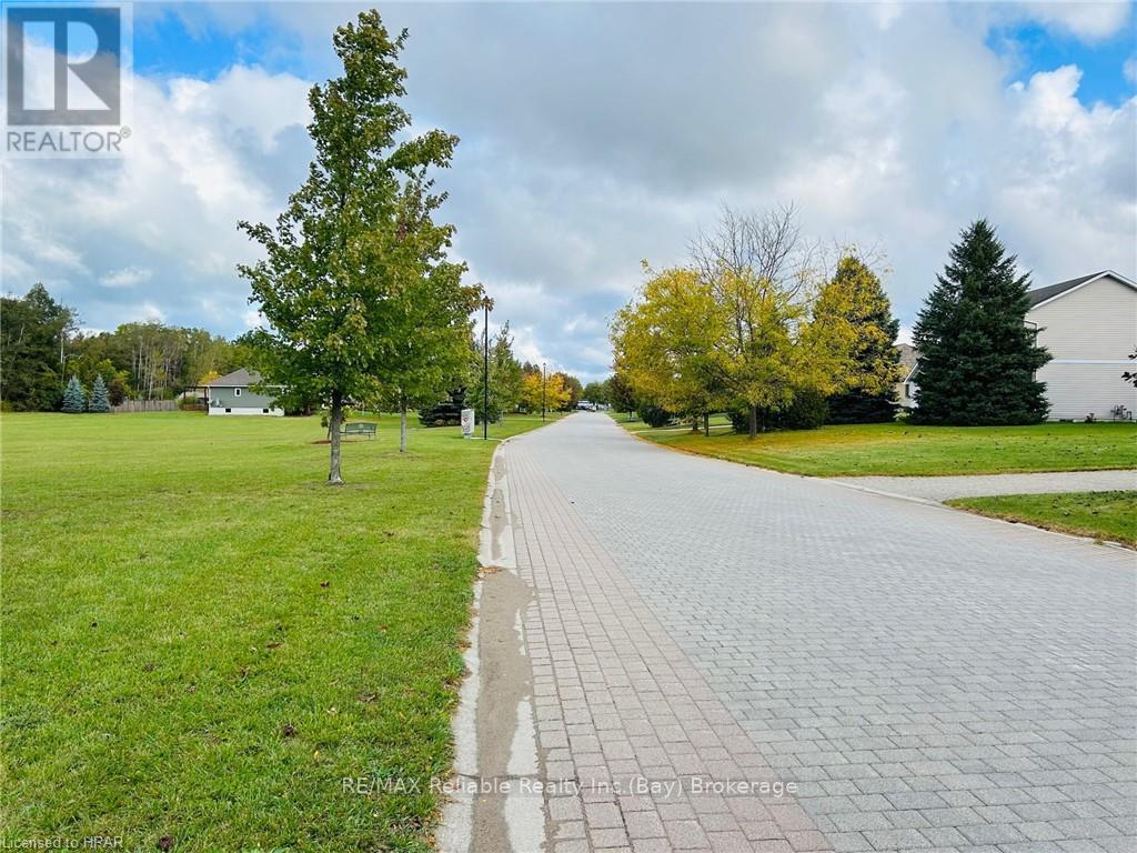 19 Carriage Lane, Bluewater, Ontario  N0M 1G0 - Photo 13 - X10780742
