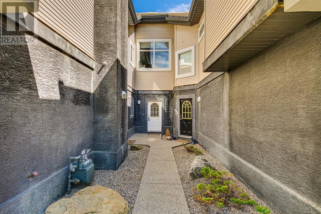Property at 13, 5616 14 Avenue SW image 2