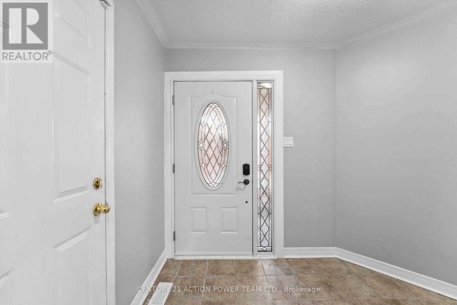Property at 13 AVONHURST AVENUE image 5