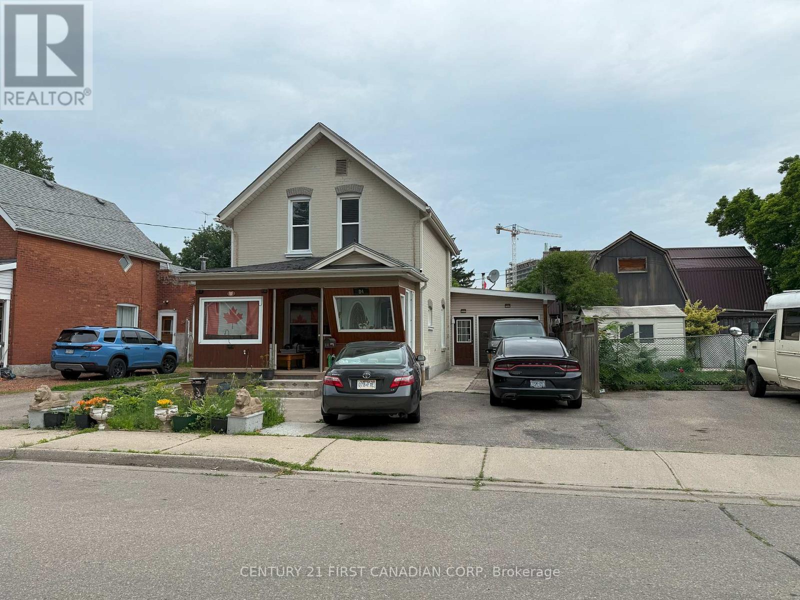 84 PORT STREET, Brantford, Ontario