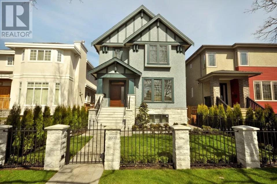 Property at 2031 W 45TH AVENUE image 1
