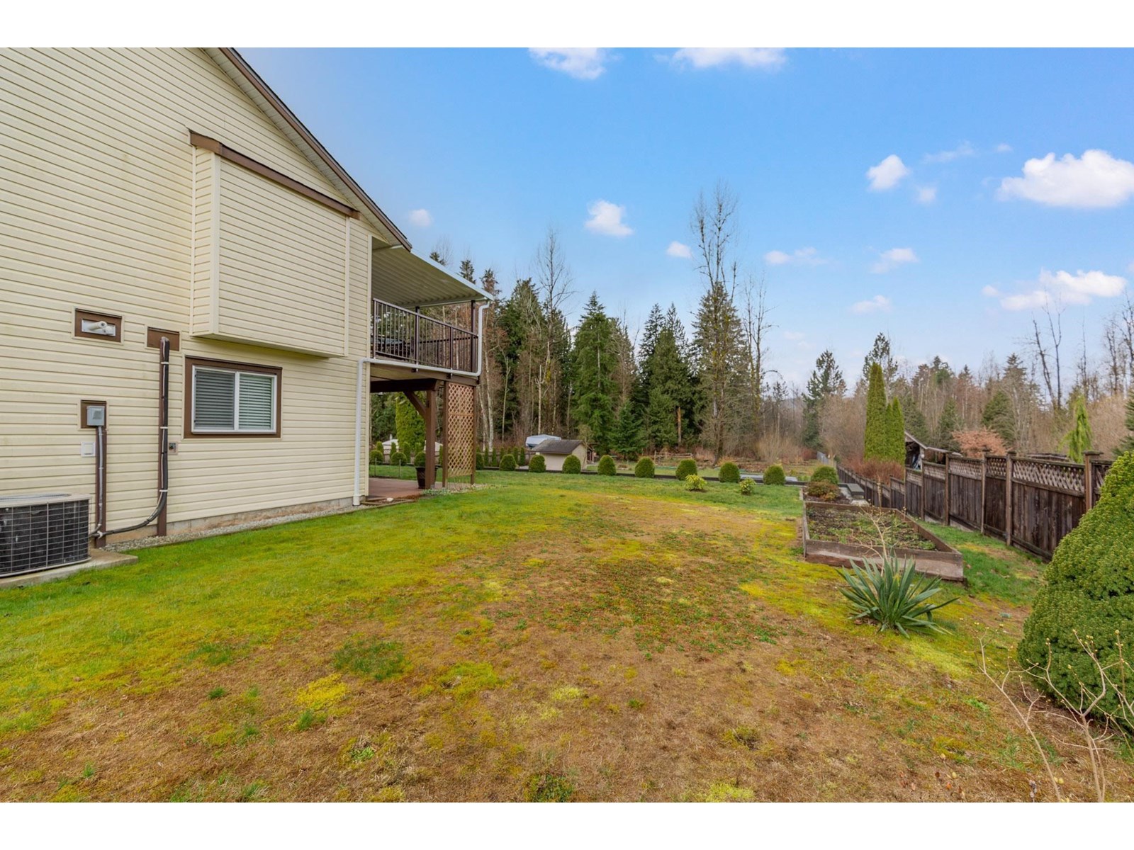 Property at 9013 HAMMOND STREET image 5