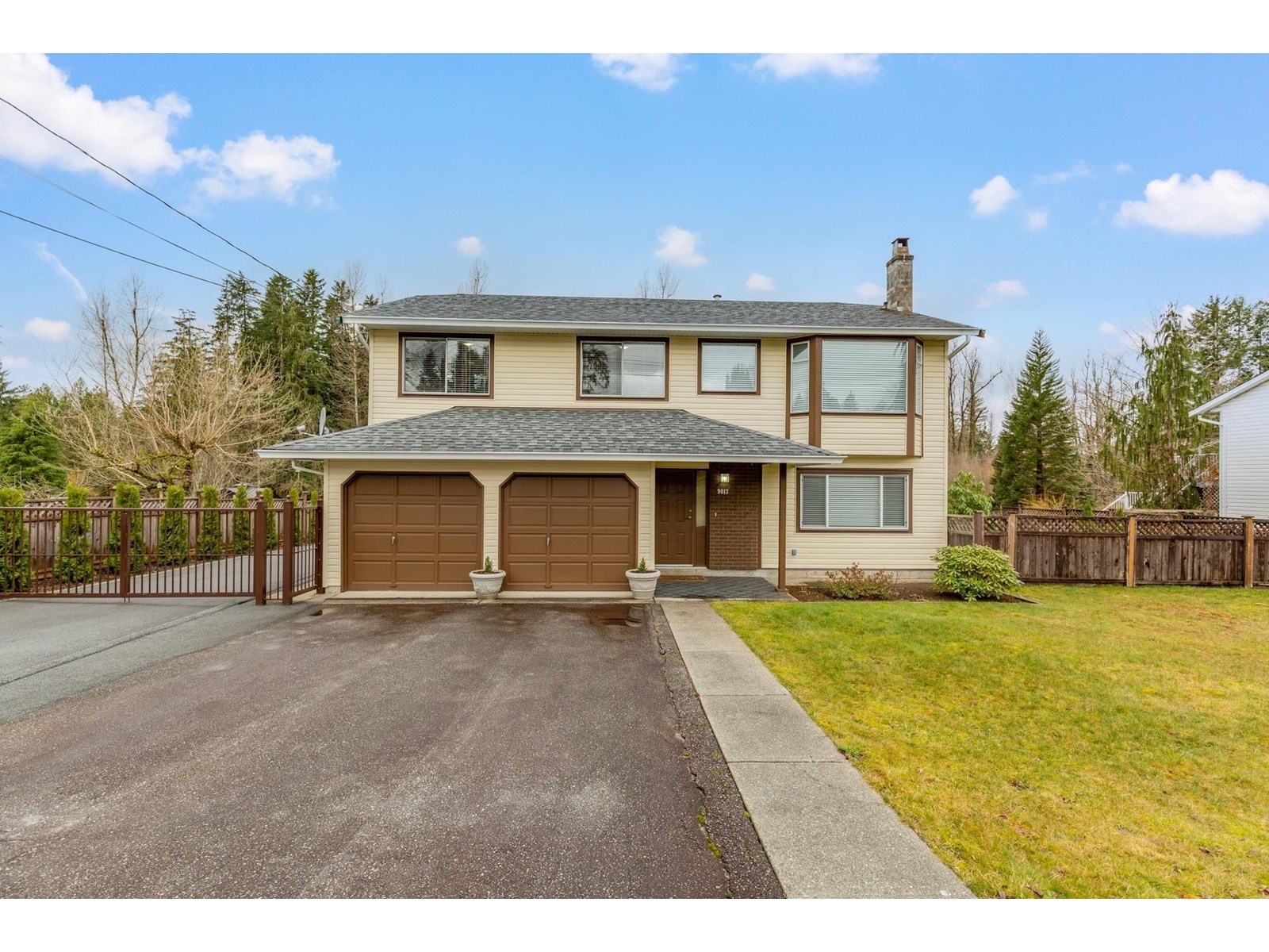 Property at 9013 HAMMOND STREET image 2
