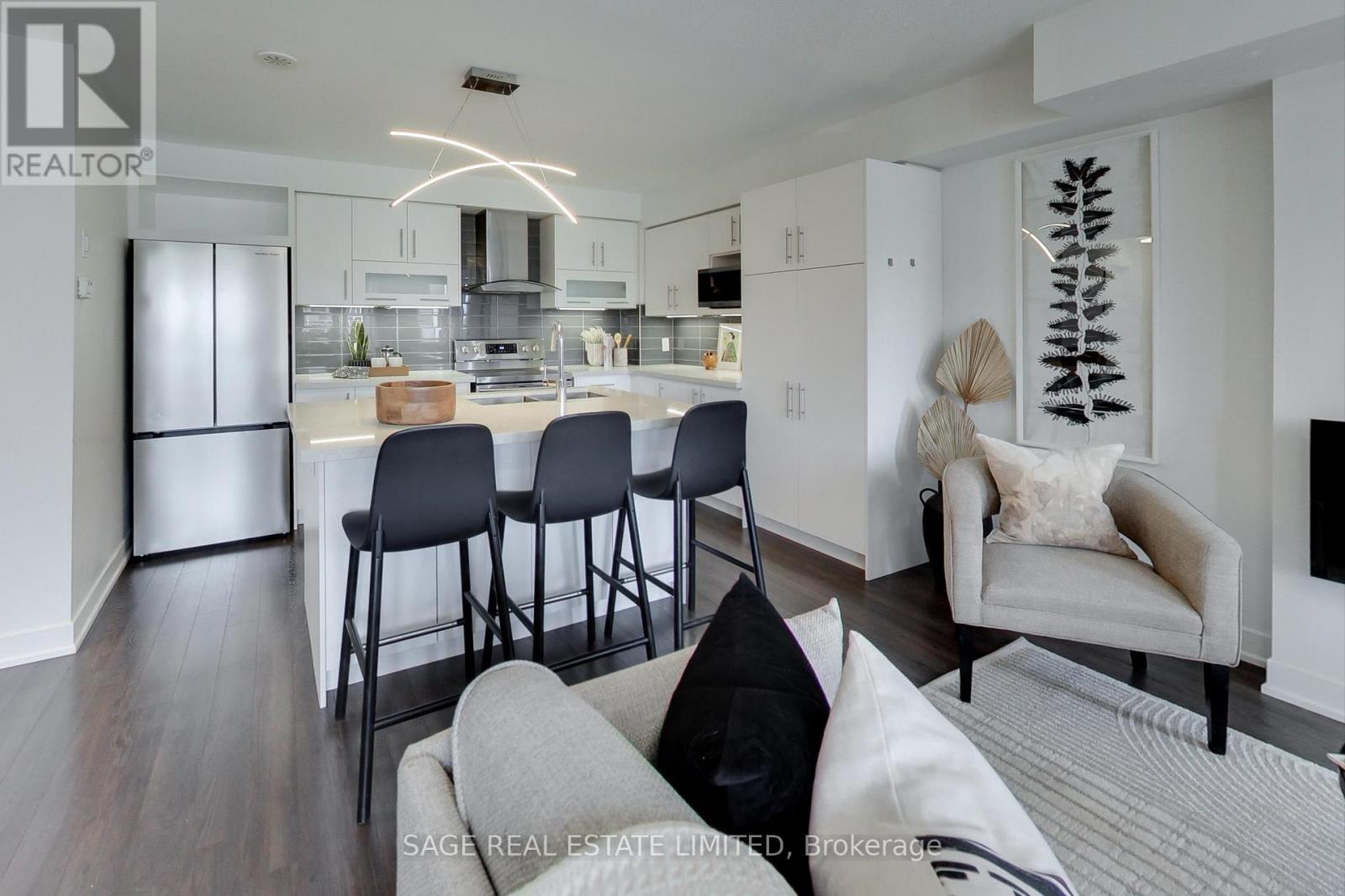 Property at 39 PALLOCK HILL WAY image 5
