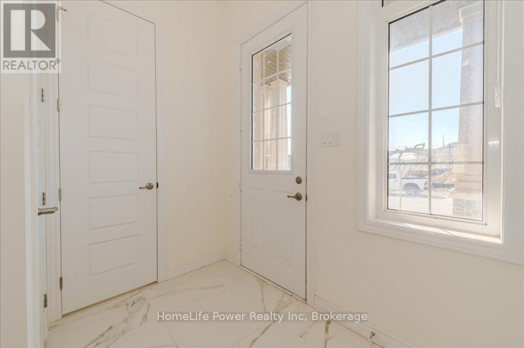 35 Hitchman Street E, Brant, Ontario  N3L 3E3 - Photo 5 - X12257003