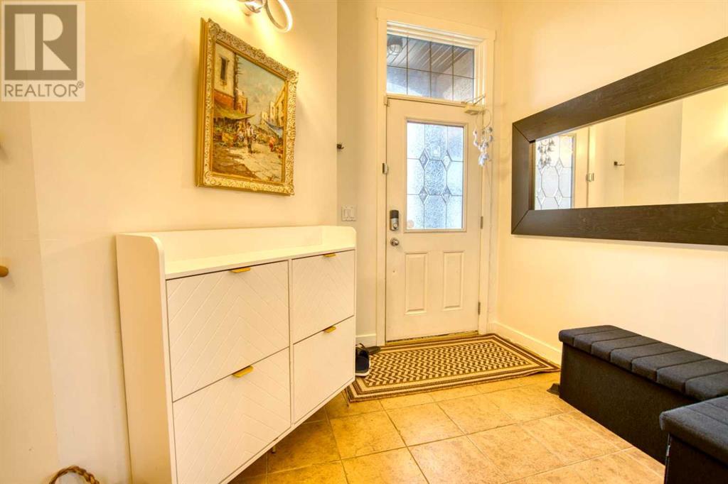Property at 109 Aspen Stone Place SW image 3