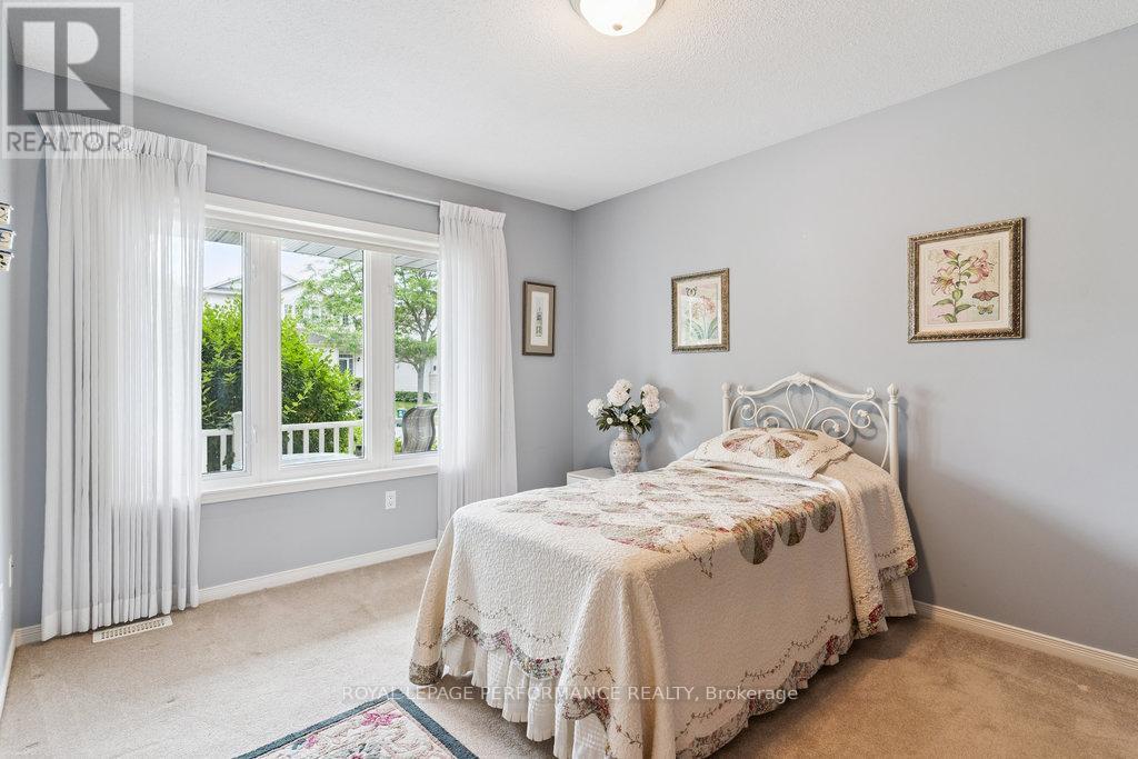 Property at 131 ARROWWOOD DRIVE image 5