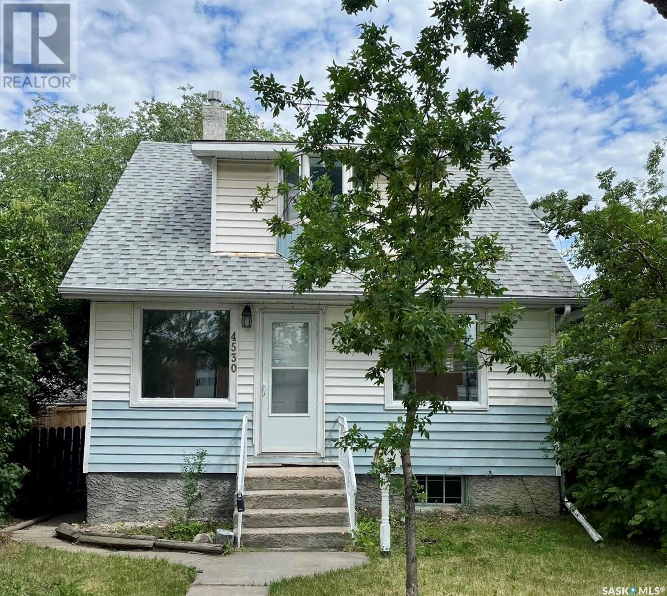 4530 DEWDNEY AVENUE, regina, Saskatchewan