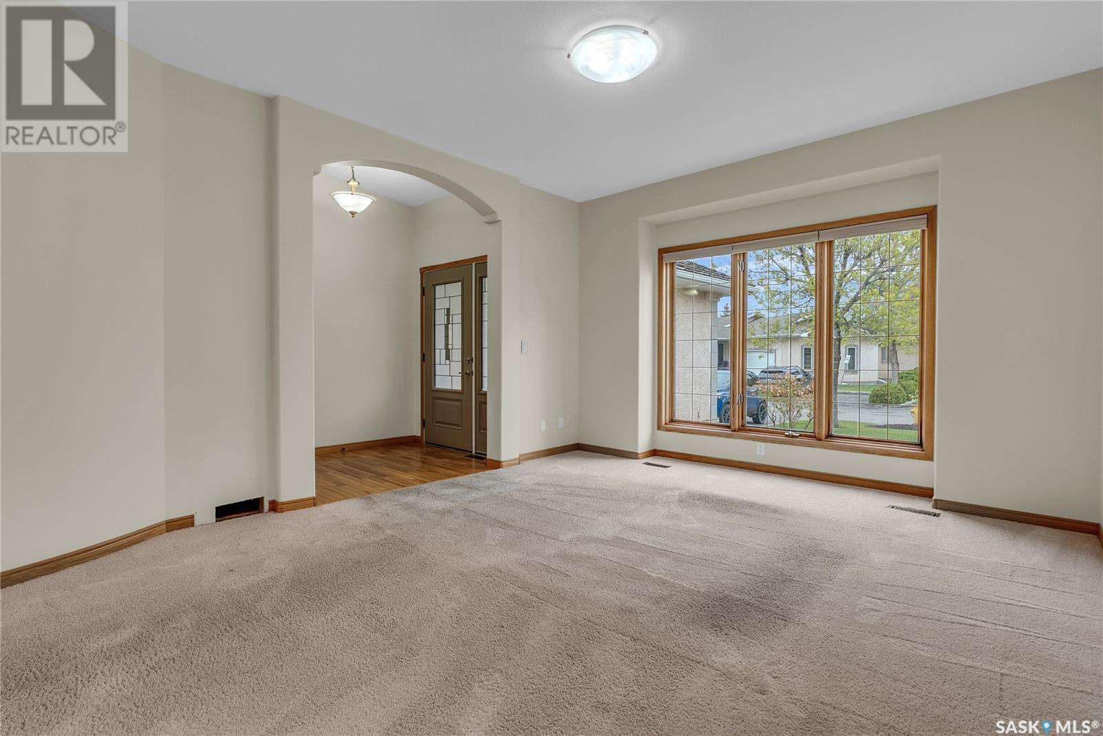 Property at 6 330 Stodola COURT image 4